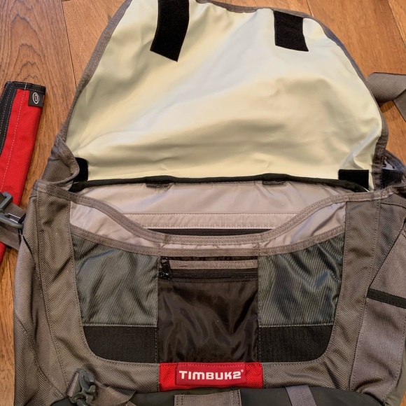 Timbuk2 large messenger bag - Picture 3 of 4